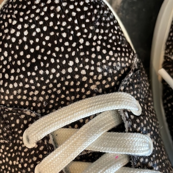 TORY BURCH HOWELL LEATHER AND CALF HAIR TENNIS SHOES SIZE 9.5 - Picture 6 of 10